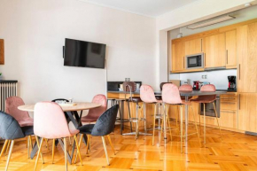 Amazing Huge Bright full 3BDR apt inAcropolis